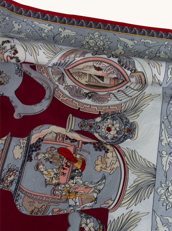 Apaszka jedwabna  z  czerwoną obwódką z motywem wazonu  86 cm x 86 cm 