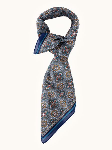 Apaszka bawełna z jedwabiem morwowym z ornamentowym wzorem 70x70 cm 