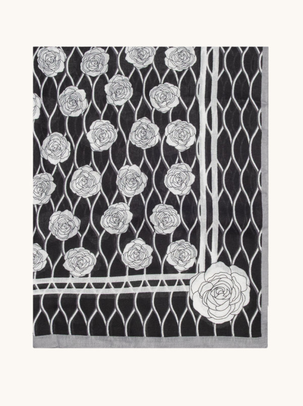 Lekki szal wiskoza 100% w czarno-białe róże 70 cm x180 cm