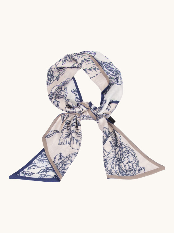 Subtelny szal dwustronny o ponadczasowym szyku 20 cm x 155 cm