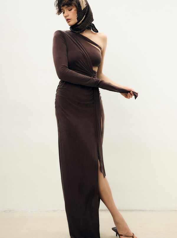 Apaszka jedwabna brązowa w geometryczne wzory 90x90 cm PREMIUM