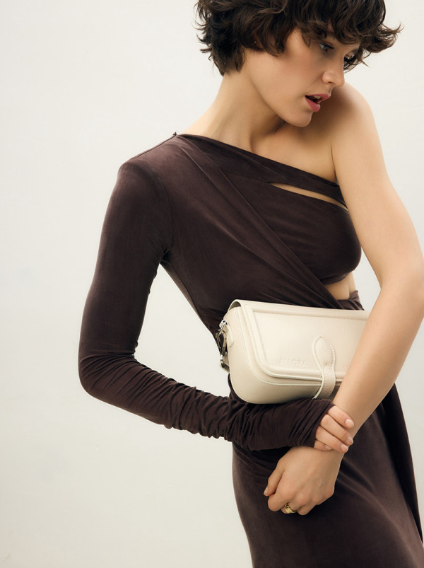 Torba crossbody ALLORA be unique ze skóry naturalnej 13 cm x 24 cm PREMIUM