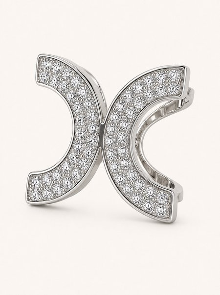 Scarf clip with decorative elements