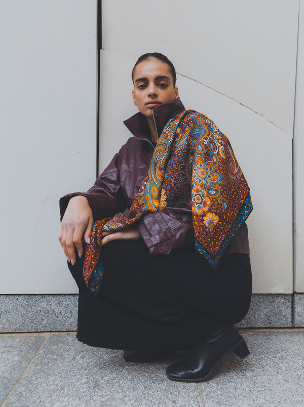 Duża chusta wełna z jedwabiem ARDORA 105x105 cm PREMIUM