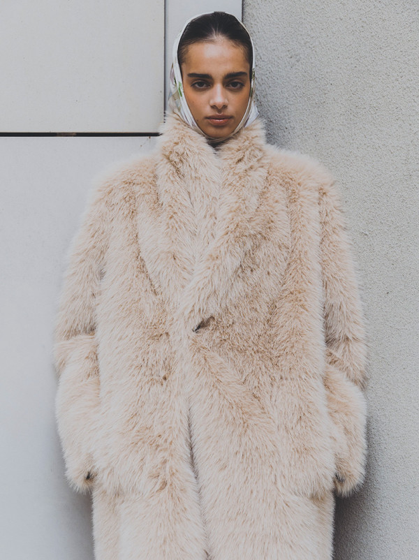 Apaszka jedwabna FIORE DI NEBBIA 70x70 cm PREMIUM