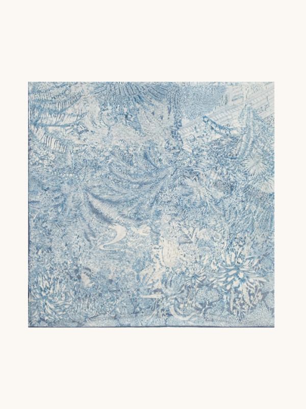 Duża chusta jedwab morwowy z motywem roślinnym w odcieniach błękitu 102x108 cm