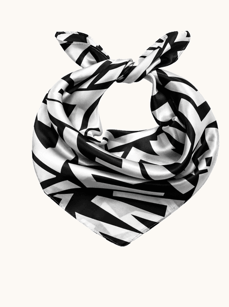 Apaszka jedwabna czarna w geometryczne wzory 53x53 cm