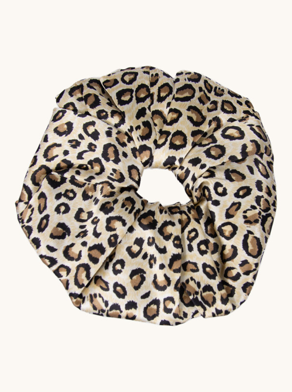 Gumka jedwabna typu scrunchie kremowa w centki