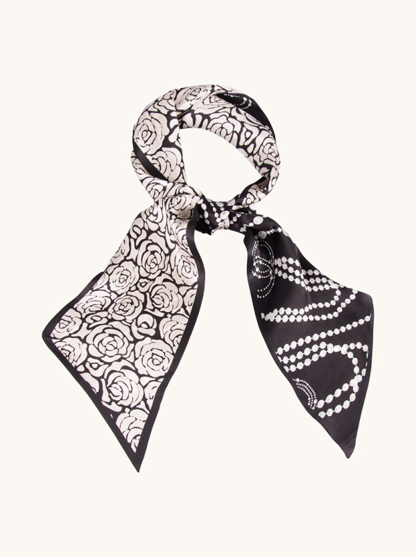 Dwustronny wąski szal jedwabny z motywem róż i pereł czarno-biały 17cm x 150cm