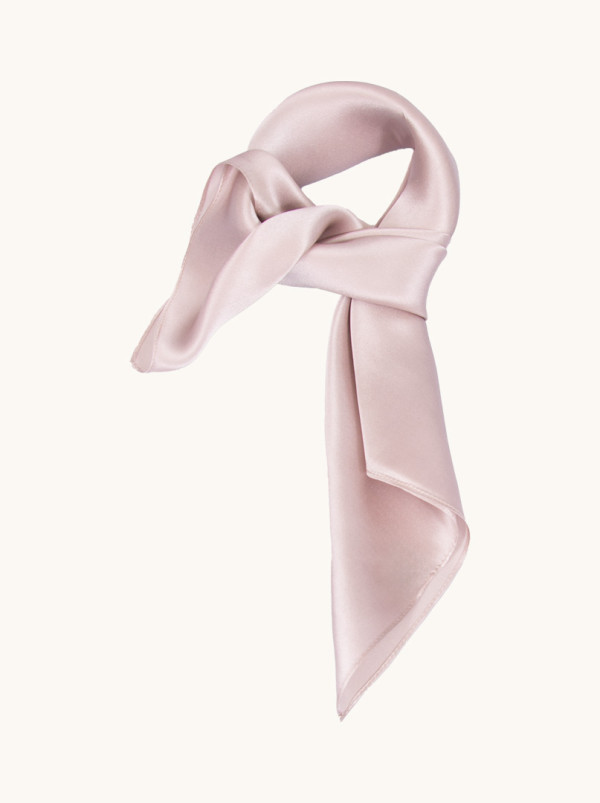 Jedwabna apaszka gładka w kolorze pudrowego różu 65x65 cm