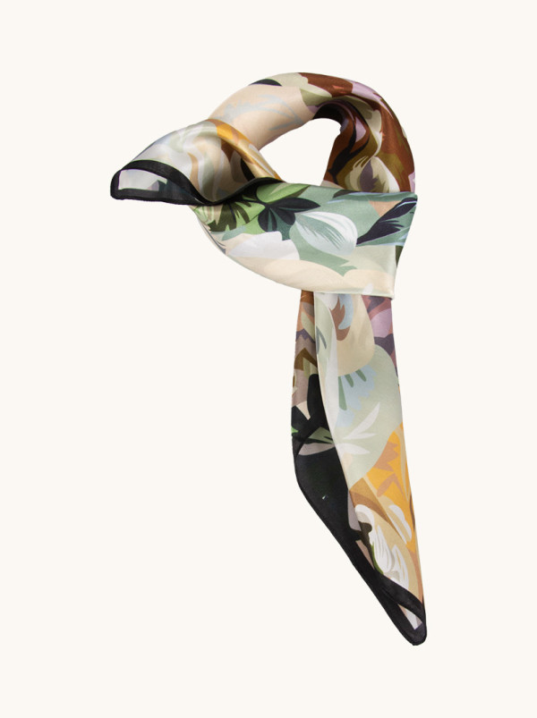 Apaszka jedwabna Ekspresyjne róże 65x65 cm