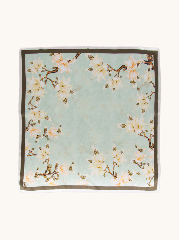 Jedwabna apaszka Cisza pod Magnolią 68cm x 68cm