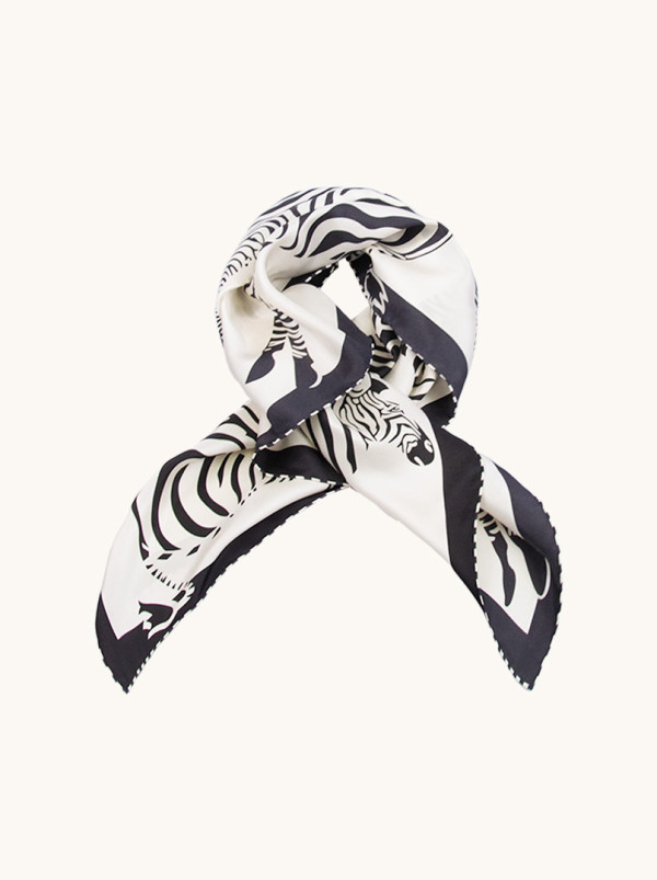 Apaszka 86 cm x 86cm z jedwabiu kremowa z motywem zebry