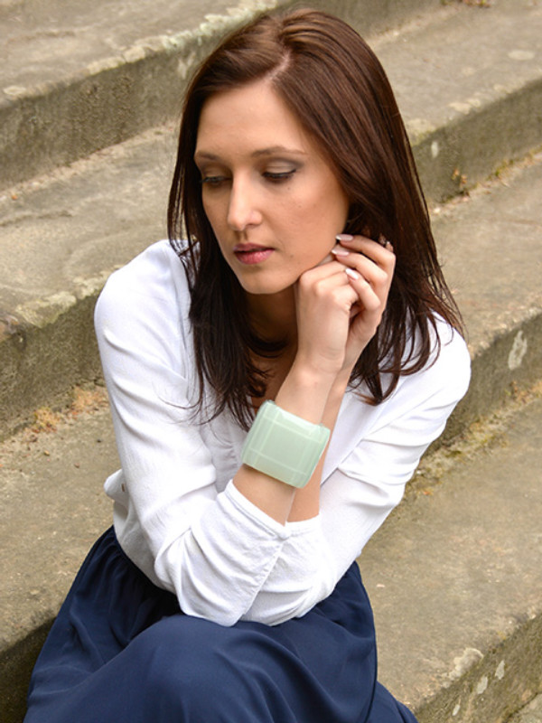 Duża miętowa bransoletka invuu