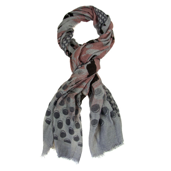 szal w groszki z motywem kwiatowym