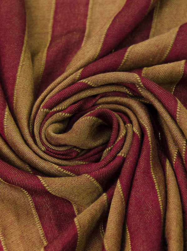 Duży i lekki szal w paski 95 cm x 190 cm