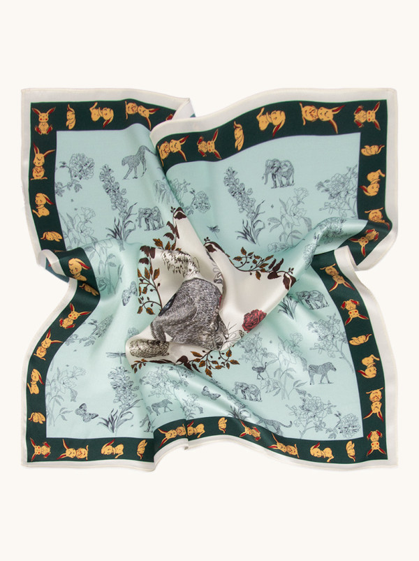 Apaszka jedwabna zielona w zajączki 53x53 cm