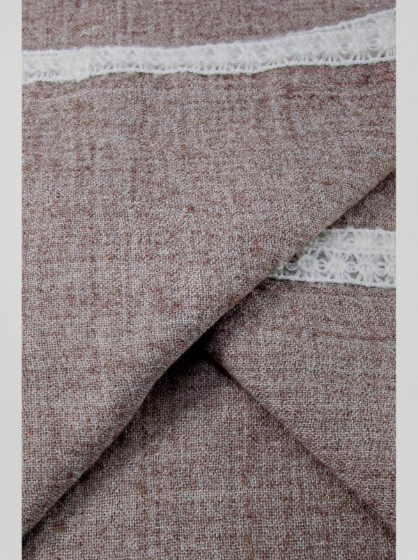 Szal z haftowaną lamówką