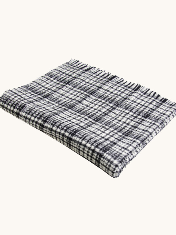 Szal ciepły czarny w kratę 65cm x 200 cm