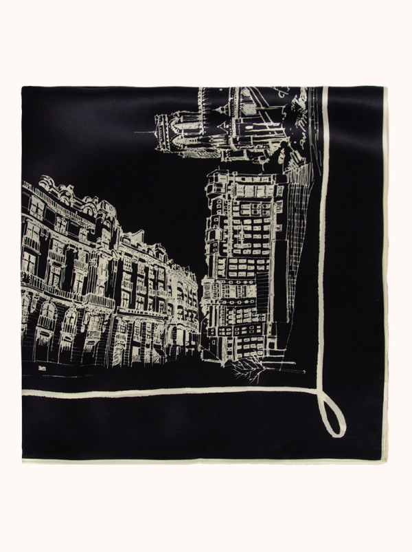 Apaszka 90 cm x 90 cm z jedwabiu czarna z motywem miasta