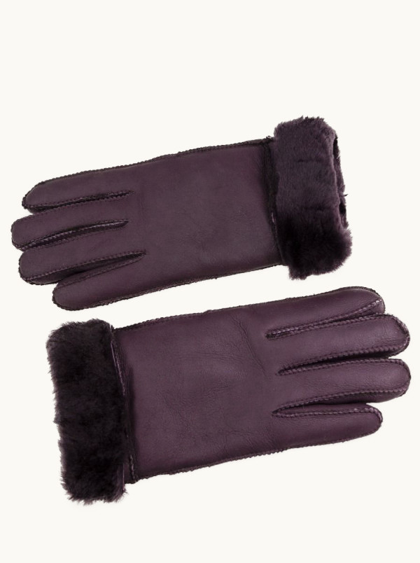 Leather gloves