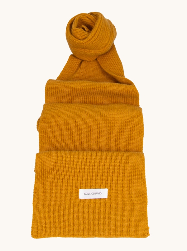 Dzianinowy wąski pomarańczowy szalik