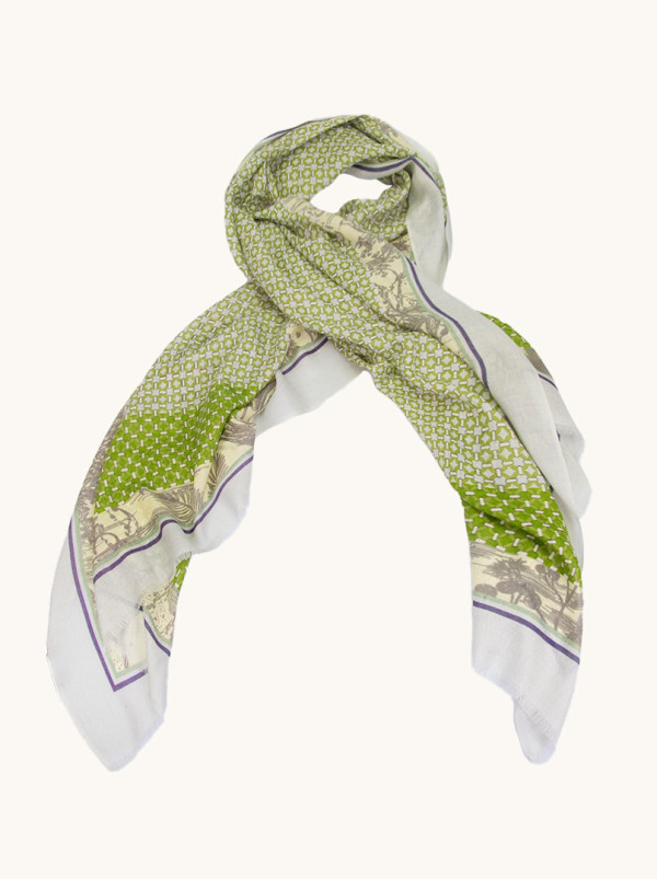 Scarf with anchors