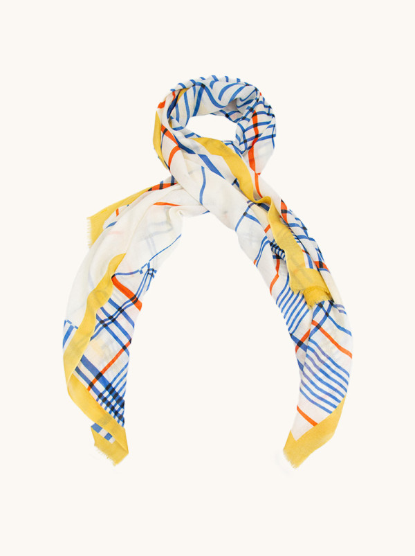 Scarf with anchors