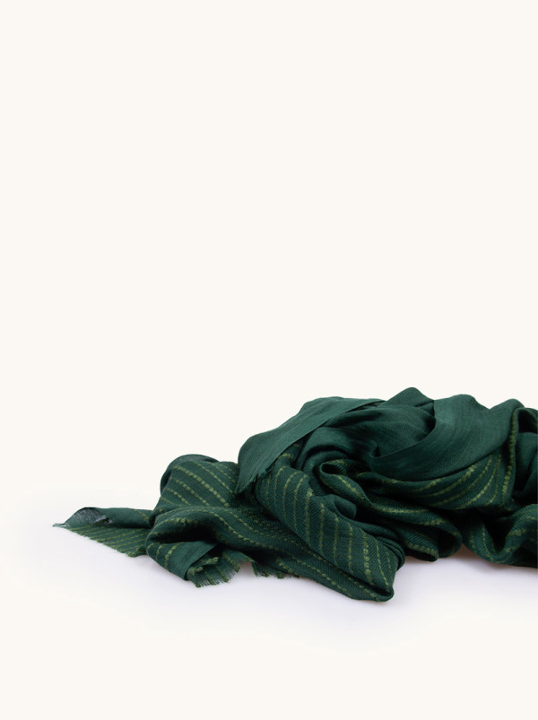 Szal lekki w kolorze zielonym w pasy 90x190cm