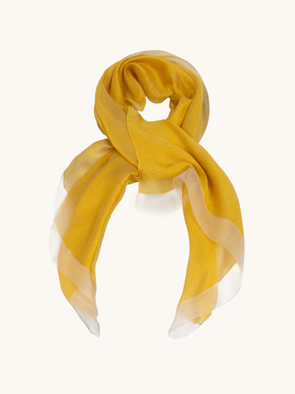 Scarf with wool and silk