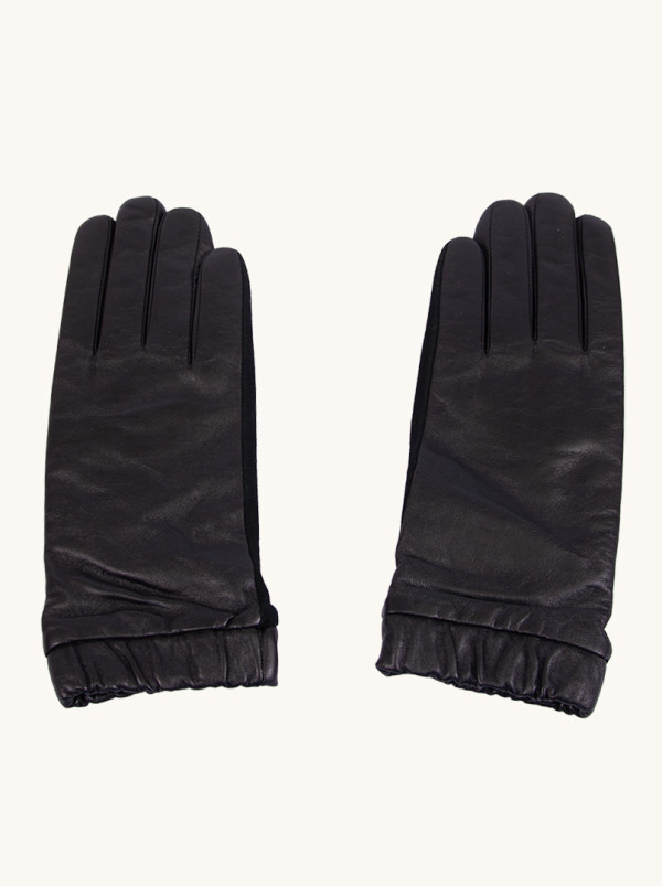Leather gloves