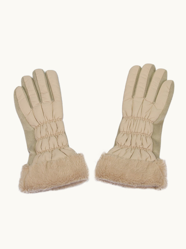 knitted gloves