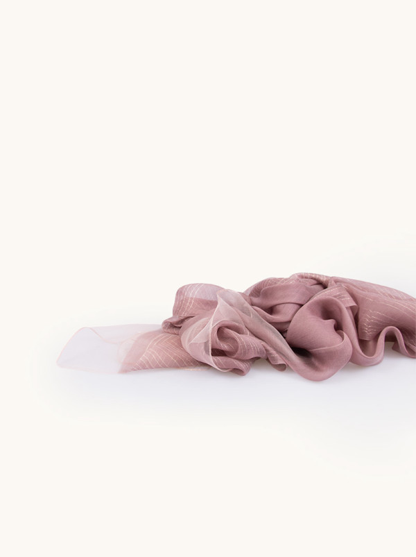 Scarf with wool and silk