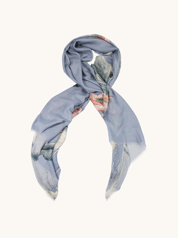 Szal 100% wełna niebieski  z kwiatem  70 cm x 180 cm