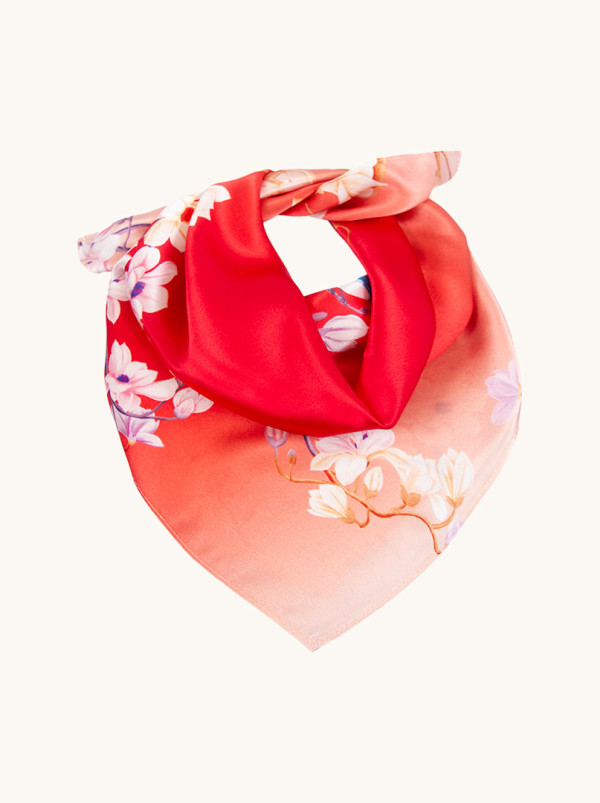 Apaszka jedwabna czerwona w kwiaty 53x53 cm