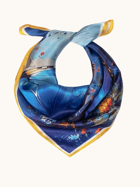 Apaszka jedwabna niebieska z motywem motyla 53x53 cm