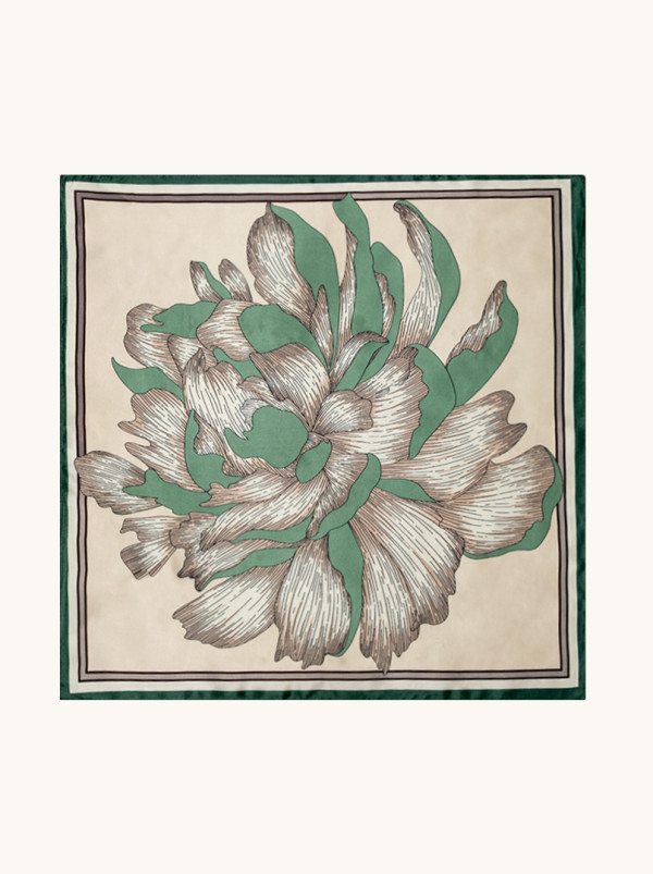 Apaszka jedwabna zielona w kwiaty 53x53 cm