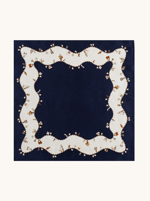 Apaszka jedwabna granatowa z motywem galanterii 53x53 cm