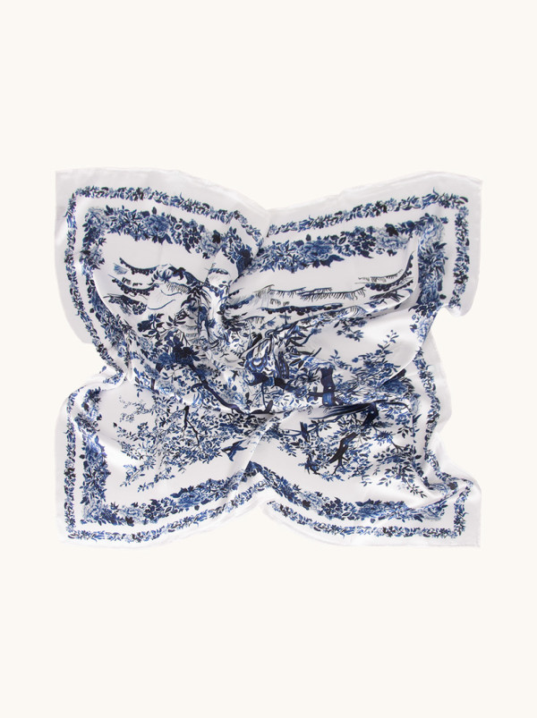 Apaszka jedwabna inspirowana wzornictwem porcelanowym  90 cm x 90 cm