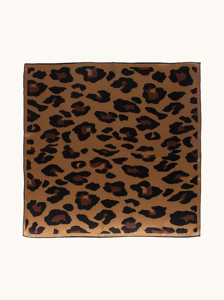 Carmel-colored silk scarf with spots, 70x70 cm