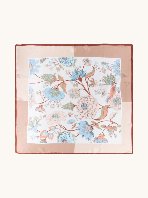 Duża apaszka jedwabna z pastelowym wzorem kwiatowym 88x88 cm