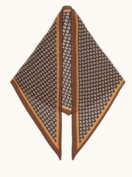 Jedwabna apaszka damska karmelowo-brązowa w kształcie rombu 40x145 cm