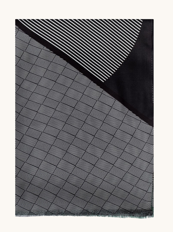 Ekskluzywny szal jedwabny zielony w geometryczne wzory 25 cm x 160 cm