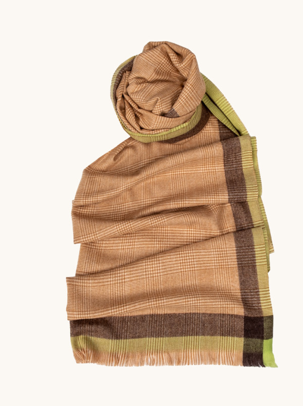 Ciepły szal z wiskozą w brązowo-limonkowym akcencie 75cm x 200cm