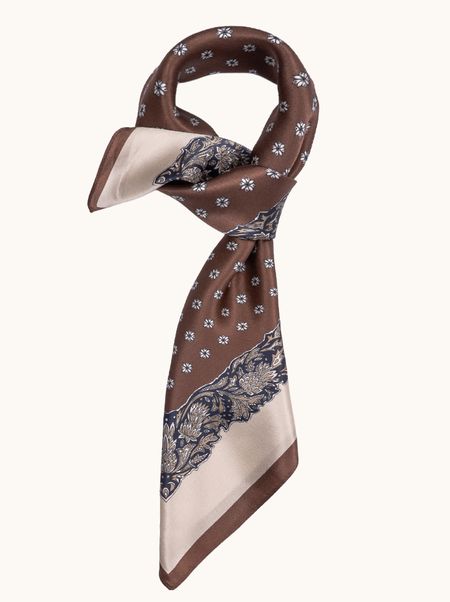 Apaszka jedwabna brązowa we wzory 65x65 cm