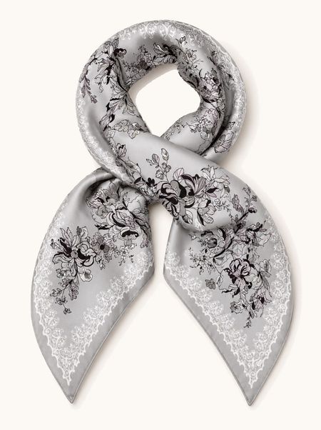 Apaszka jedwabna szara w czarne kwiaty 90x90 cm