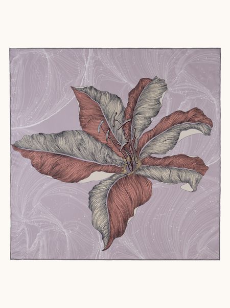 Apaszka jedwabna dwustronna z kwiatem 65x65 cm