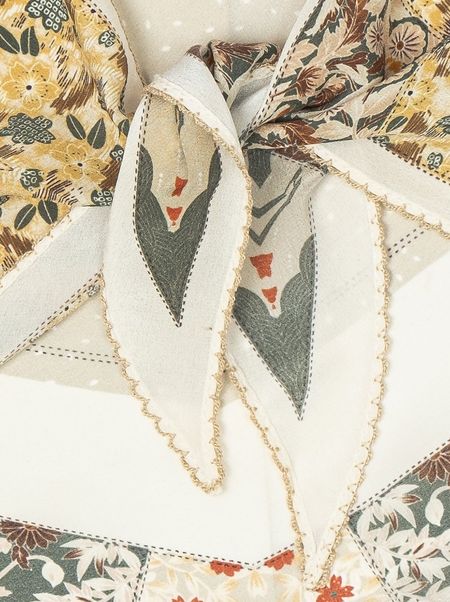 Women's cream silk scarf with diamond-shaped flowers 40x145 cm