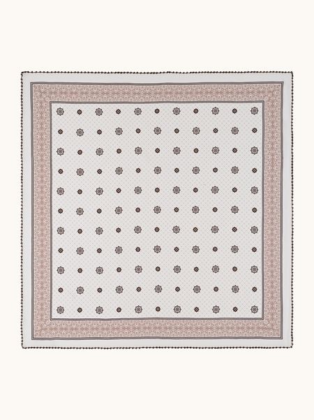 Apaszka jedwabna beżowa we wzory z koronkową obwódką 65x65 cm 