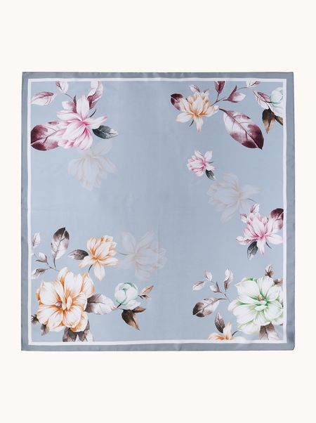 Apaszka jedwabna niebieska w magnolie 90x90 cm